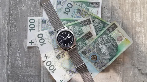ce inseamna cand te uiti la ceas la 22.22