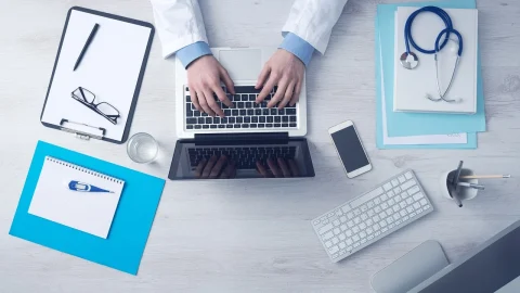 cat dureaza crampele de implantare