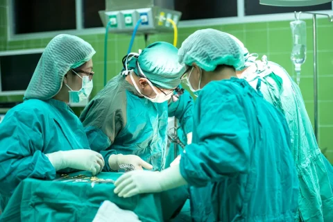 cat dureaza operatia de meningiom