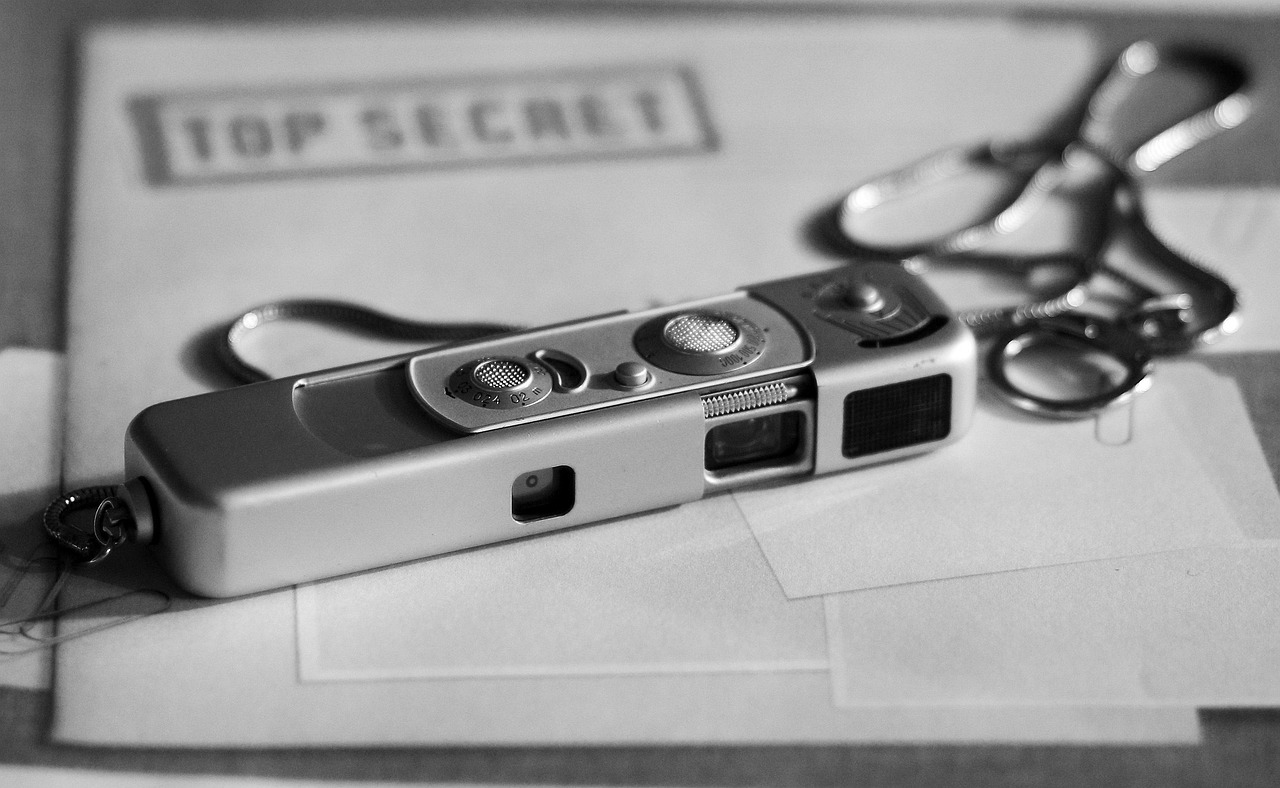 semne ca te iubeste in secret in functie de zodie